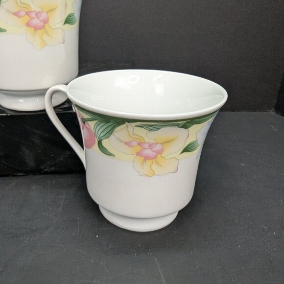 Lynns Fine China CCA Pink Tulip Floral Footed Tea Cup 8 Oz Lot of 4 - Picture 9 of 12